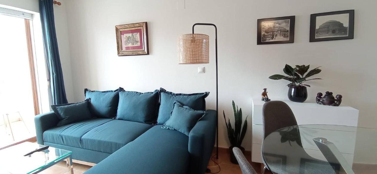 Apartment By Rentalbir El Albir